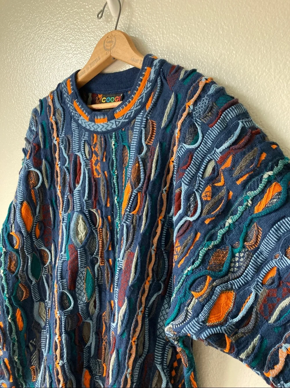 Vintage Coogi Australia 100% Wool 3D texture knit sweater 80s 90s sz M
